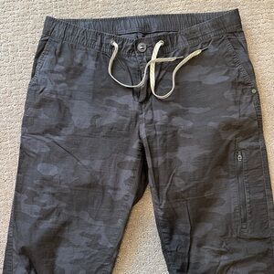 Vuori Women’s Ripstop Pant - L